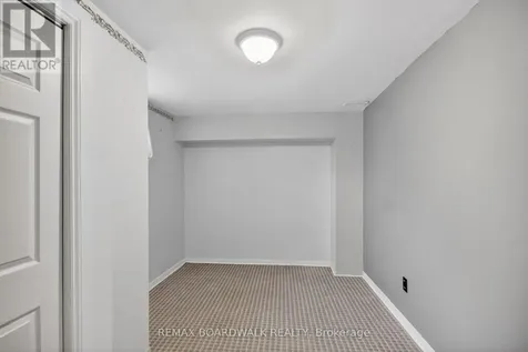 6963 Marco Street Ottawa ON K4P 1C4