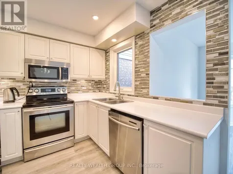 11 Birchcliffe Drive Brampton (heart Lake East) ON L6Z 4T3