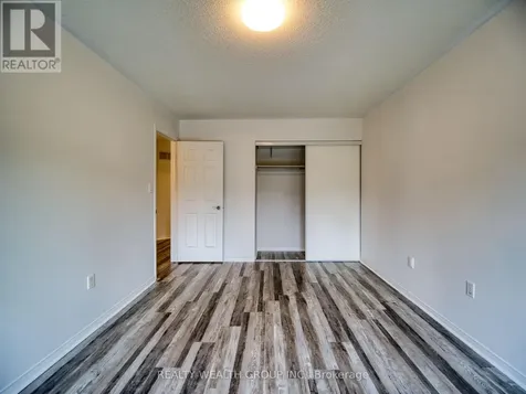11 Birchcliffe Drive Brampton (heart Lake East) ON L6Z 4T3