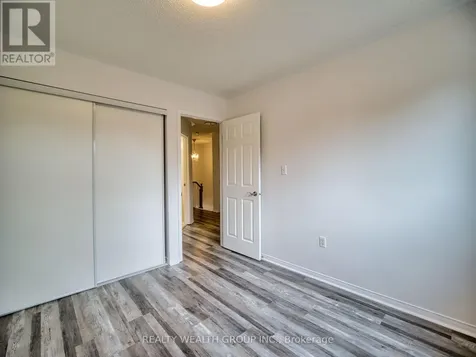 11 Birchcliffe Drive Brampton (heart Lake East) ON L6Z 4T3