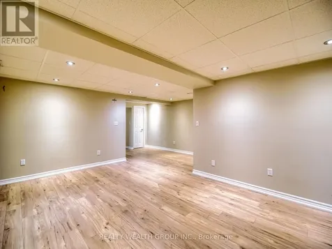 11 Birchcliffe Drive Brampton (heart Lake East) ON L6Z 4T3