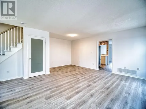 11 Birchcliffe Drive Brampton (heart Lake East) ON L6Z 4T3