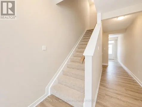 27 Pumice Place Ottawa ON K2J 7H4