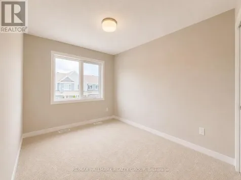 27 Pumice Place Ottawa ON K2J 7H4