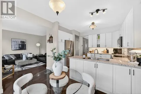 29 Mattawa Crescent Ottawa ON K2M 2E8
