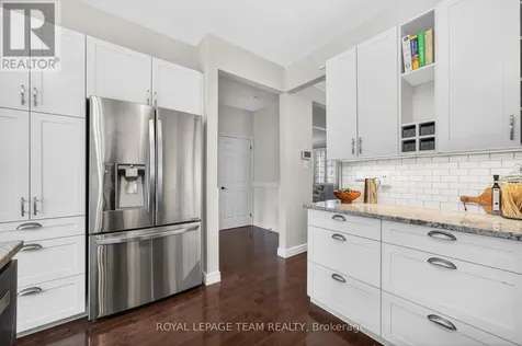 29 Mattawa Crescent Ottawa ON K2M 2E8