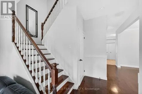29 Mattawa Crescent Ottawa ON K2M 2E8