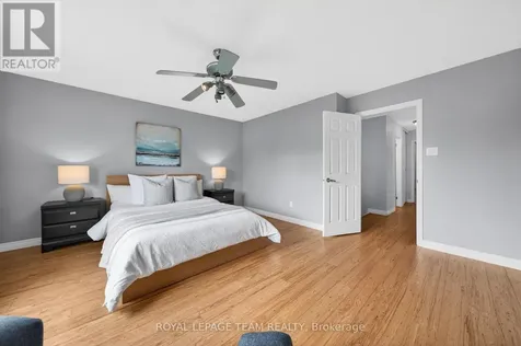 29 Mattawa Crescent Ottawa ON K2M 2E8
