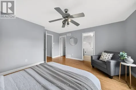 29 Mattawa Crescent Ottawa ON K2M 2E8