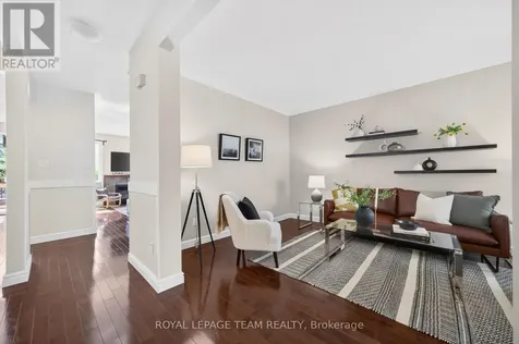 29 Mattawa Crescent Ottawa ON K2M 2E8