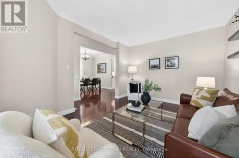 29 Mattawa Crescent Ottawa ON K2M 2E8