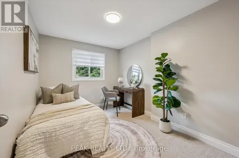 694 Highpoint Avenue Waterloo ON N2V 1G9