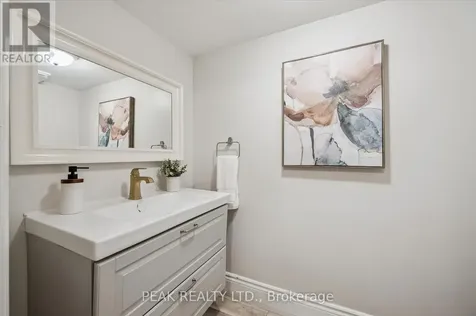 694 Highpoint Avenue Waterloo ON N2V 1G9