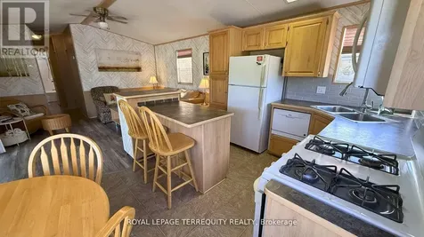 328 Rockview Selwyn ON K0L 2H0