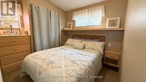 328 Rockview Selwyn ON K0L 2H0