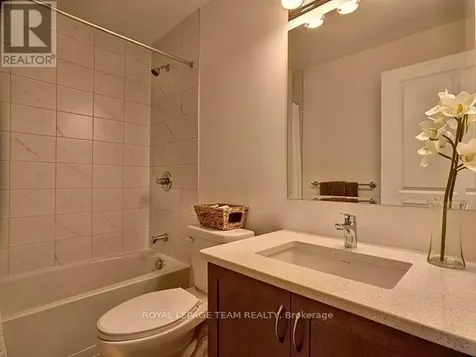195 Kimpton Drive Ottawa ON K2S 2H9