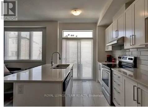 195 Kimpton Drive Ottawa ON K2S 2H9