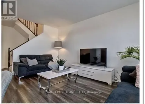 195 Kimpton Drive Ottawa ON K2S 2H9