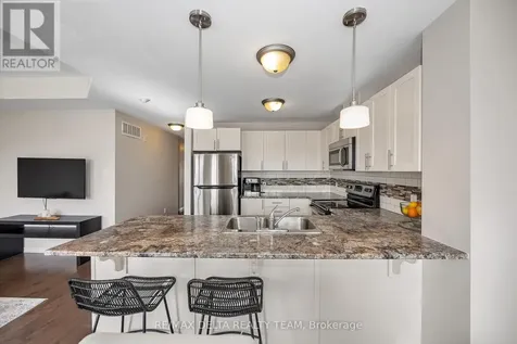486 Via Verona Avenue Ottawa ON K2J 6B3