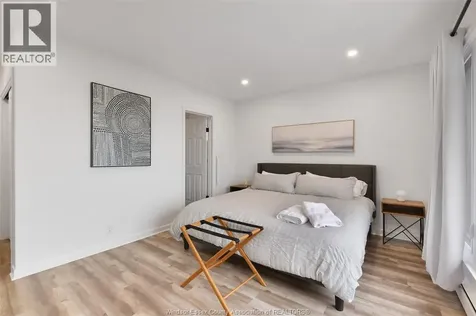 208 Robson Road Leamington ON N8H 5R2