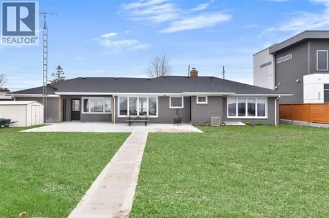 208 Robson Road Leamington ON N8H 5R2