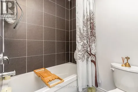 27 Lisa Street Wasaga Beach ON L9Z 0K9