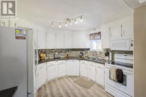 36 Linden Lane Innisfil ON L9S 1N8