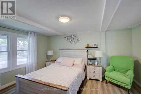 36 Linden Lane Innisfil ON L9S 1N8