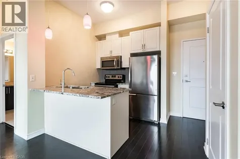 35 Southshore Crescent Stoney Creek ON L8E 0J2