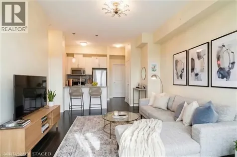 35 Southshore Crescent Stoney Creek ON L8E 0J2
