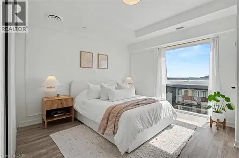 16 Markle Crescent Ancaster ON L9G 0H4