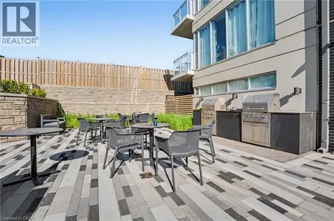 16 Markle Crescent Ancaster ON L9G 0H4