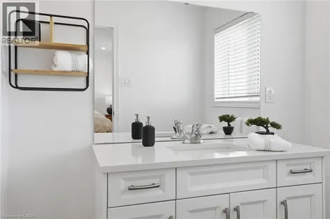 29 Schuyler Street Paris ON N3L 0J2