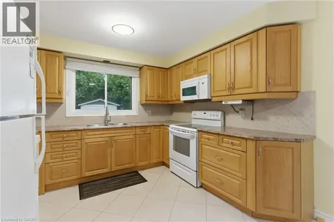 61 San Pedro Drive Hamilton ON L9C 2C4