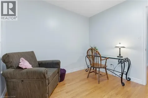 61 San Pedro Drive Hamilton ON L9C 2C4