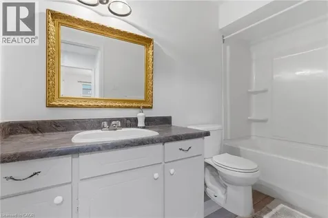 61 San Pedro Drive Hamilton ON L9C 2C4
