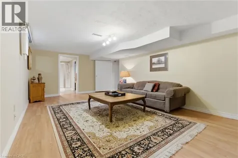 61 San Pedro Drive Hamilton ON L9C 2C4