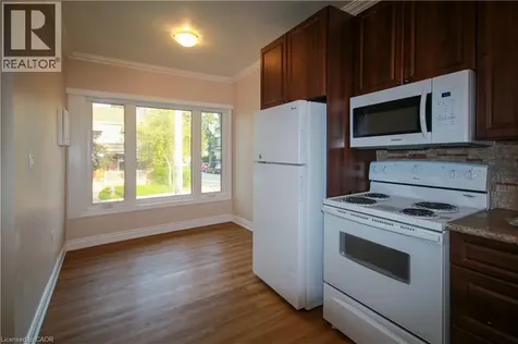 52 Cedar Avenue Hamilton ON L8M 3A5