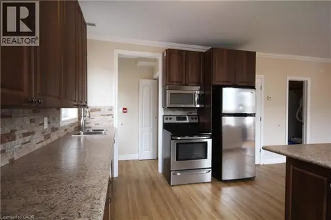 52 Cedar Avenue Hamilton ON L8M 3A5