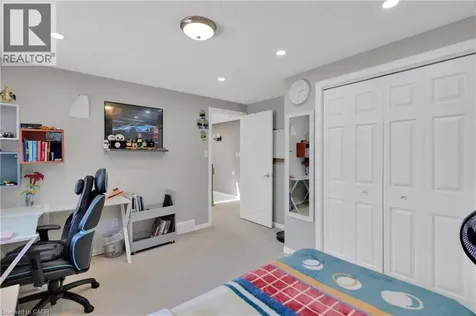 64 Woodview Crescent Kitchener ON N2A 3E3