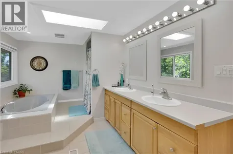 64 Woodview Crescent Kitchener ON N2A 3E3