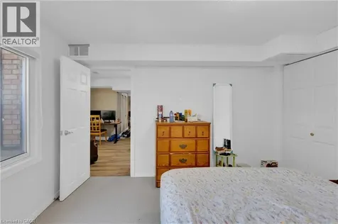 64 Woodview Crescent Kitchener ON N2A 3E3