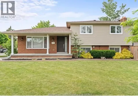 146 Atlantic Avenue Amherstburg ON N9V 3K7