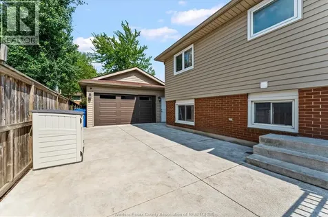 146 Atlantic Avenue Amherstburg ON N9V 3K7