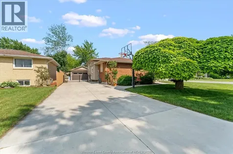 146 Atlantic Avenue Amherstburg ON N9V 3K7