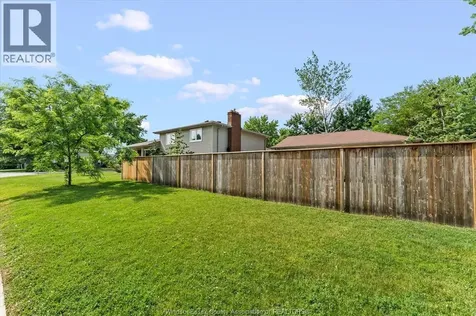 146 Atlantic Avenue Amherstburg ON N9V 3K7