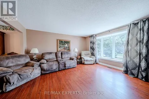 6068 Bloomington Road Whitchurch-stouffville ON L4A 2W8