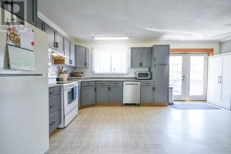 3039 Poplar Road Innisfil ON L9S 2J9