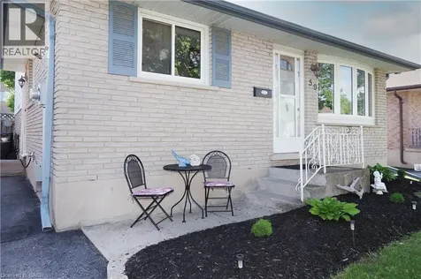 59 Bakersfield Drive Cambridge ON N1R 6X8
