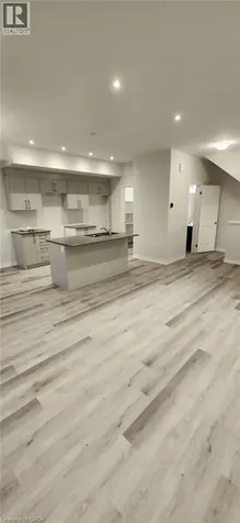 155 Equestrian Way Cambridge ON N3E 0E8